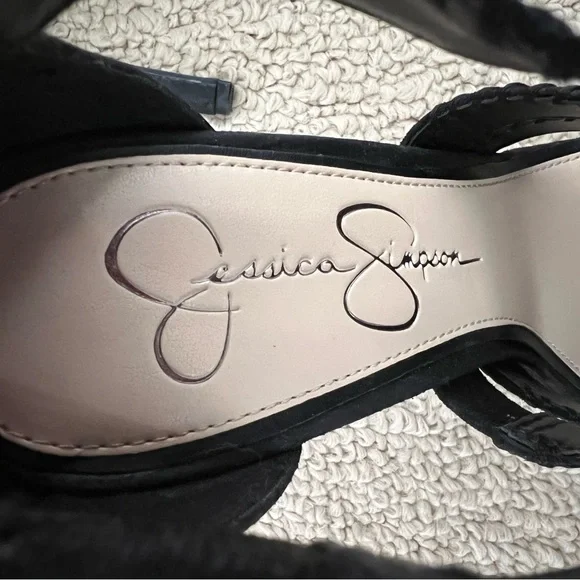 LIKE NEW- Jessica Simpson heels - Picture 4 of 5